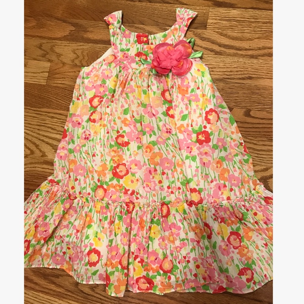 Little girl's dress